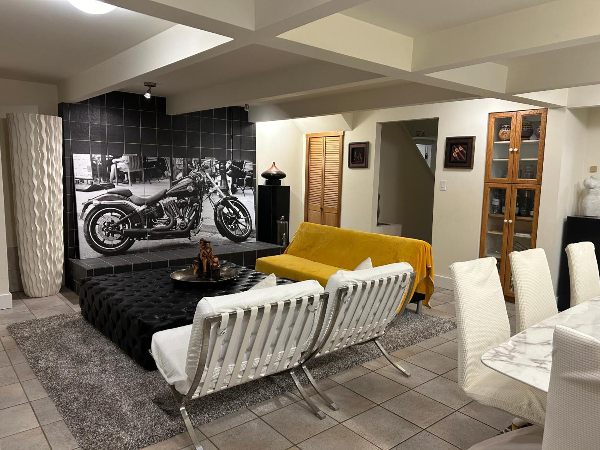 Cypress: Private Bedroom/Bathroom/Office, With Shared Pool, Hot Tub 北温哥华 外观 照片